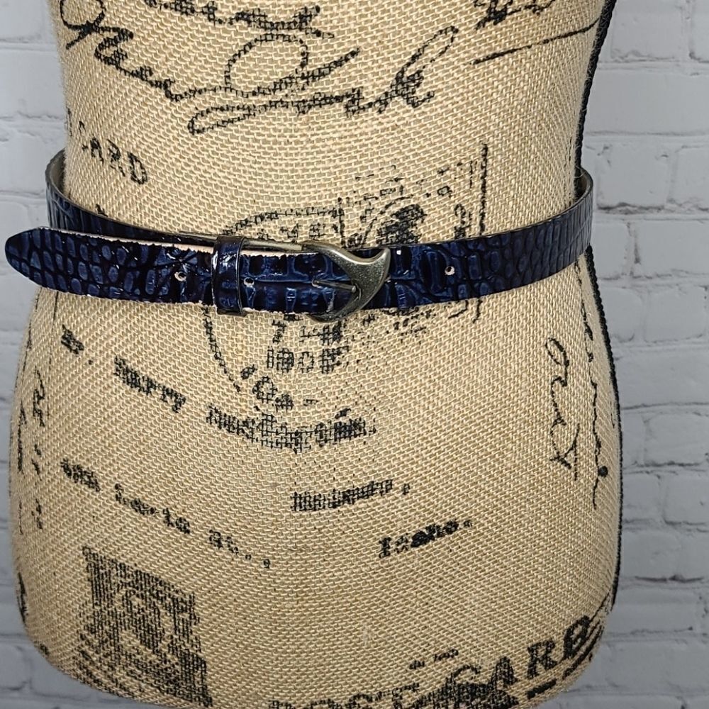 Vintage 80s Navy Blue Faux Croc Skinny Belt